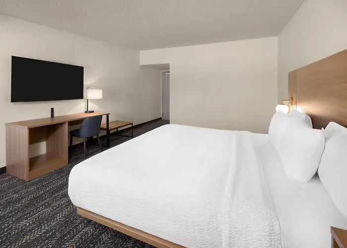 Ramada By Wyndham Merced